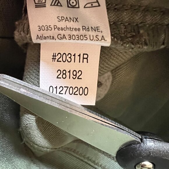 Spanx Size M Sage Green Cotton Rayon Blend Stretch Twill Ankle Cargo Pants - Picture 7 of 16